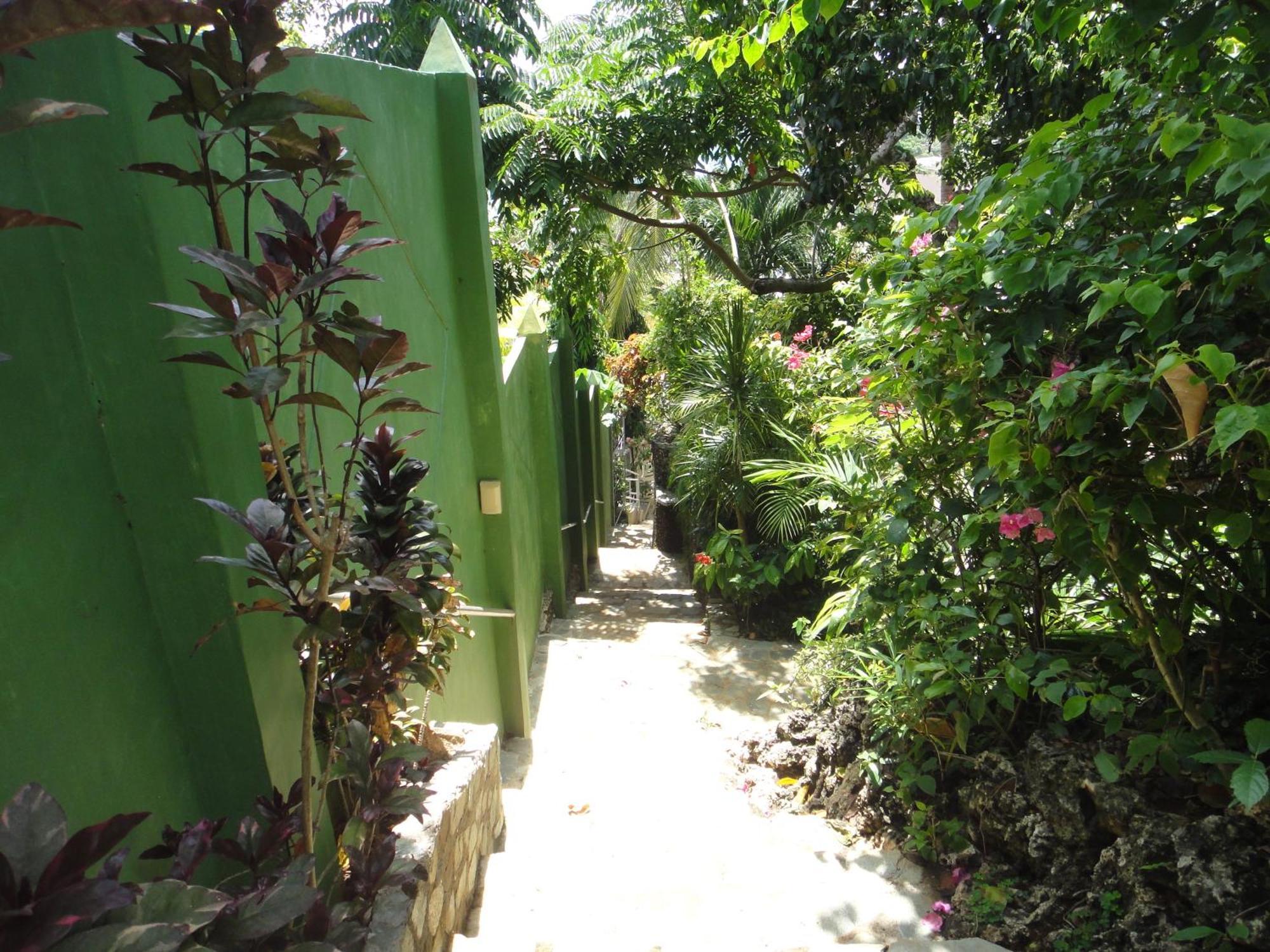 Argonauta Boracay Apartment Suites And Villas Boracay Island エクステリア 写真